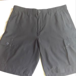 Tony Hawk Mens Black Cargo ShortsSize 36, not gray